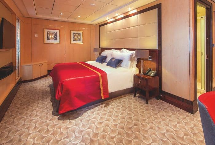 Cunard Queen Mary 2 Accommodation Royal Suite.jpg